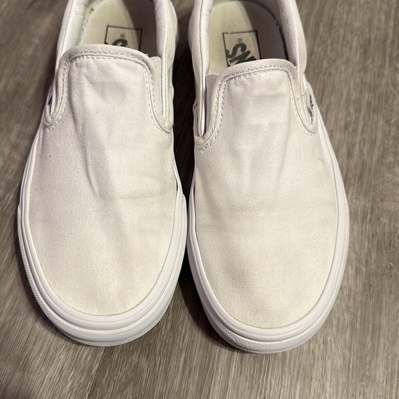 vans white slip on - Picture 5 of 9